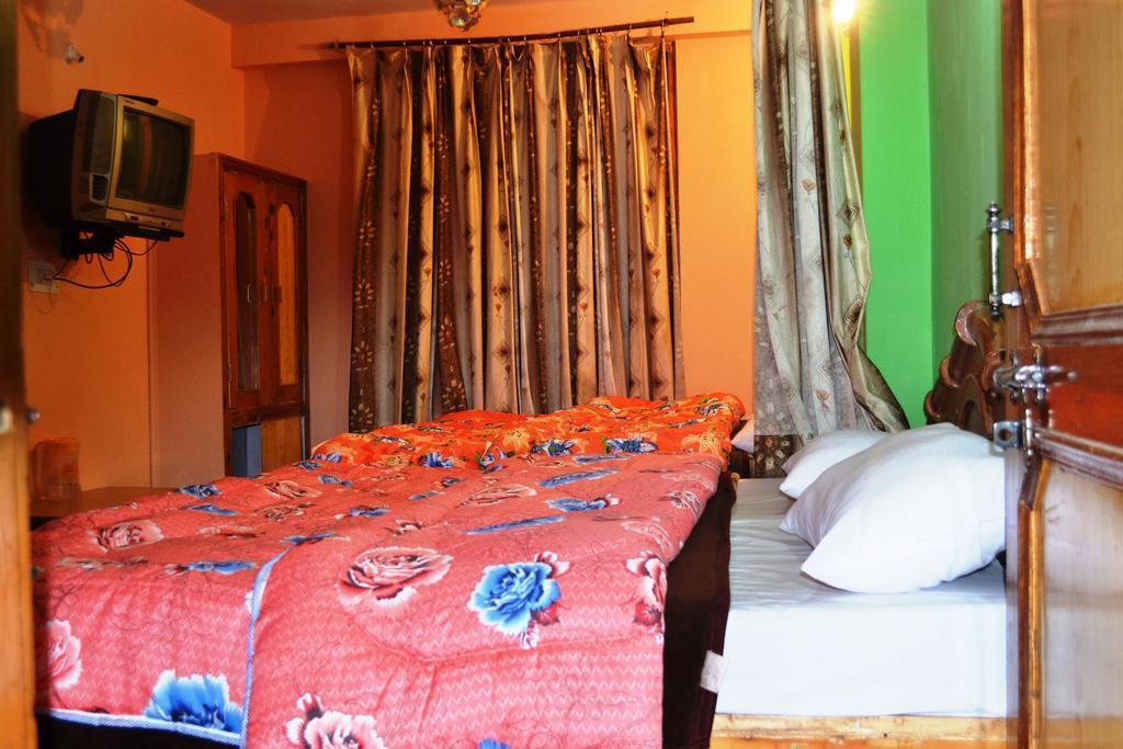 Kunal Hotel & Cottages Manali  Exterior photo